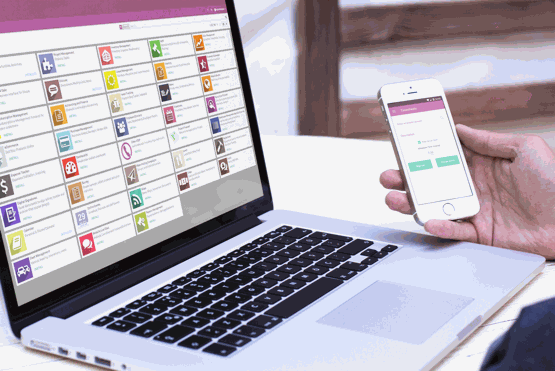 Illustration Odoo sur un ordinateur et sur smartphone